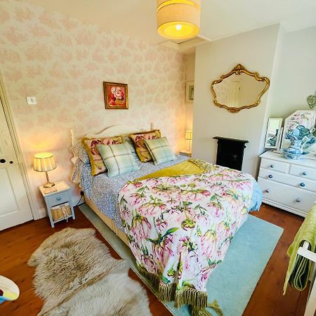 Victoria Cottage, 艾恩布里奇 外观 照片